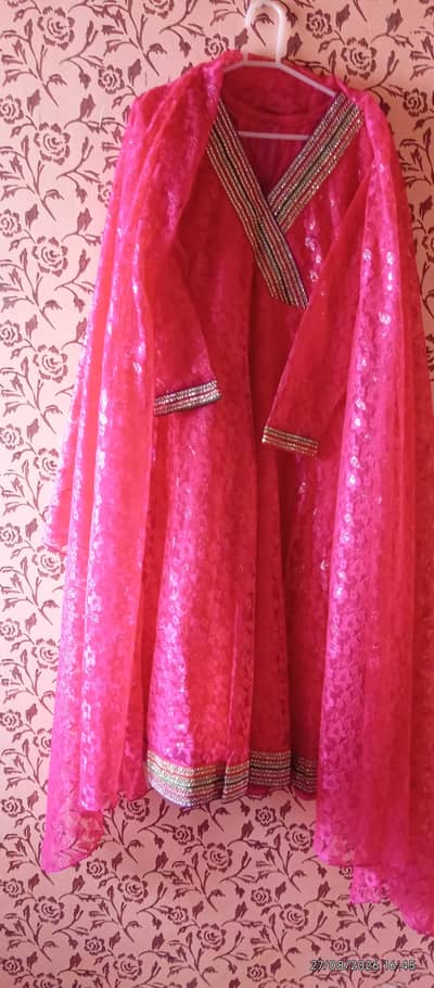 Brand new eyerline farag kaftan suit medium size
