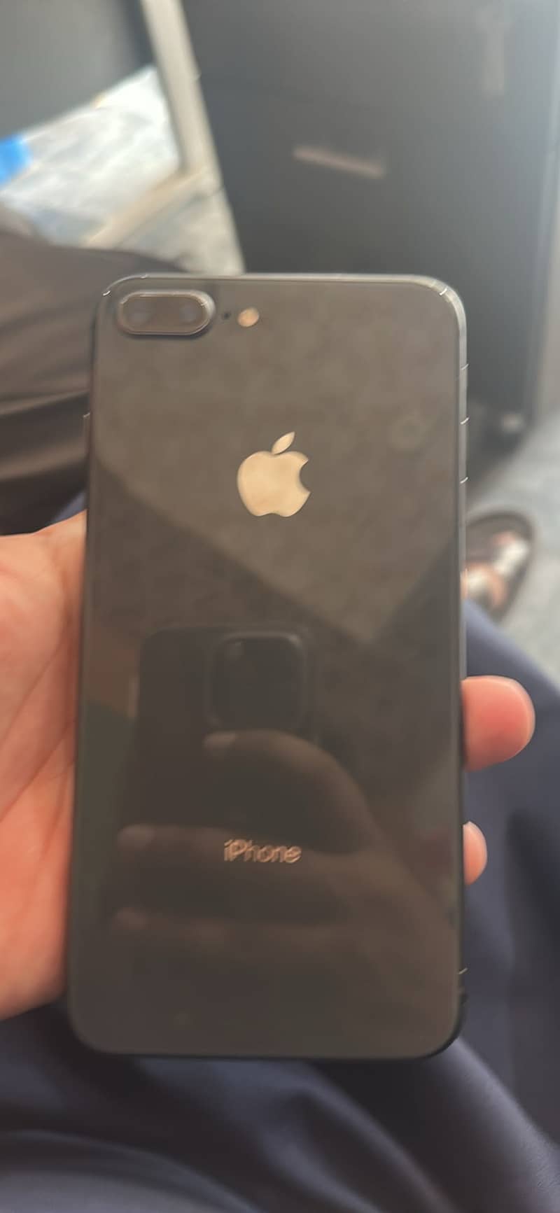 Apple iPhone 8 Plus 1