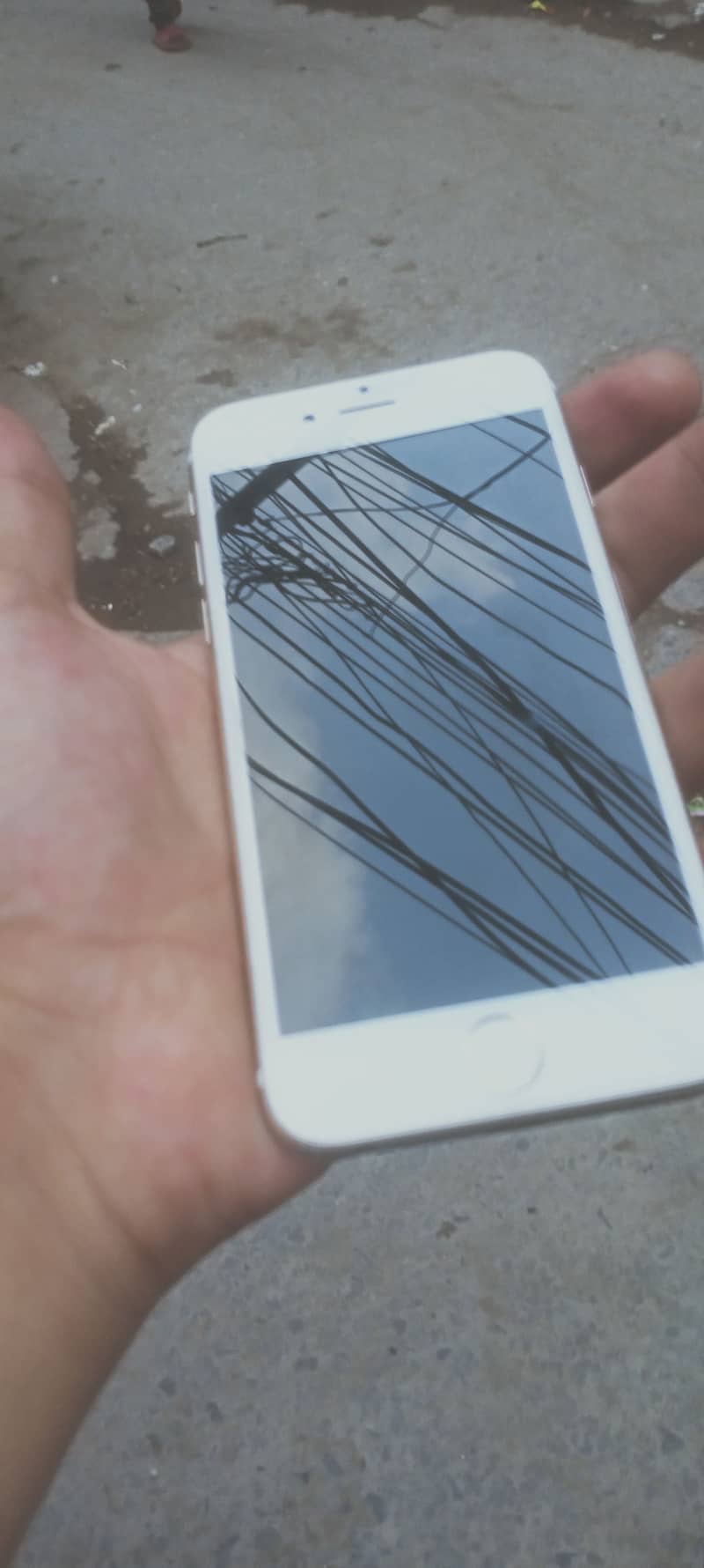 Apple iPhone 6S 1