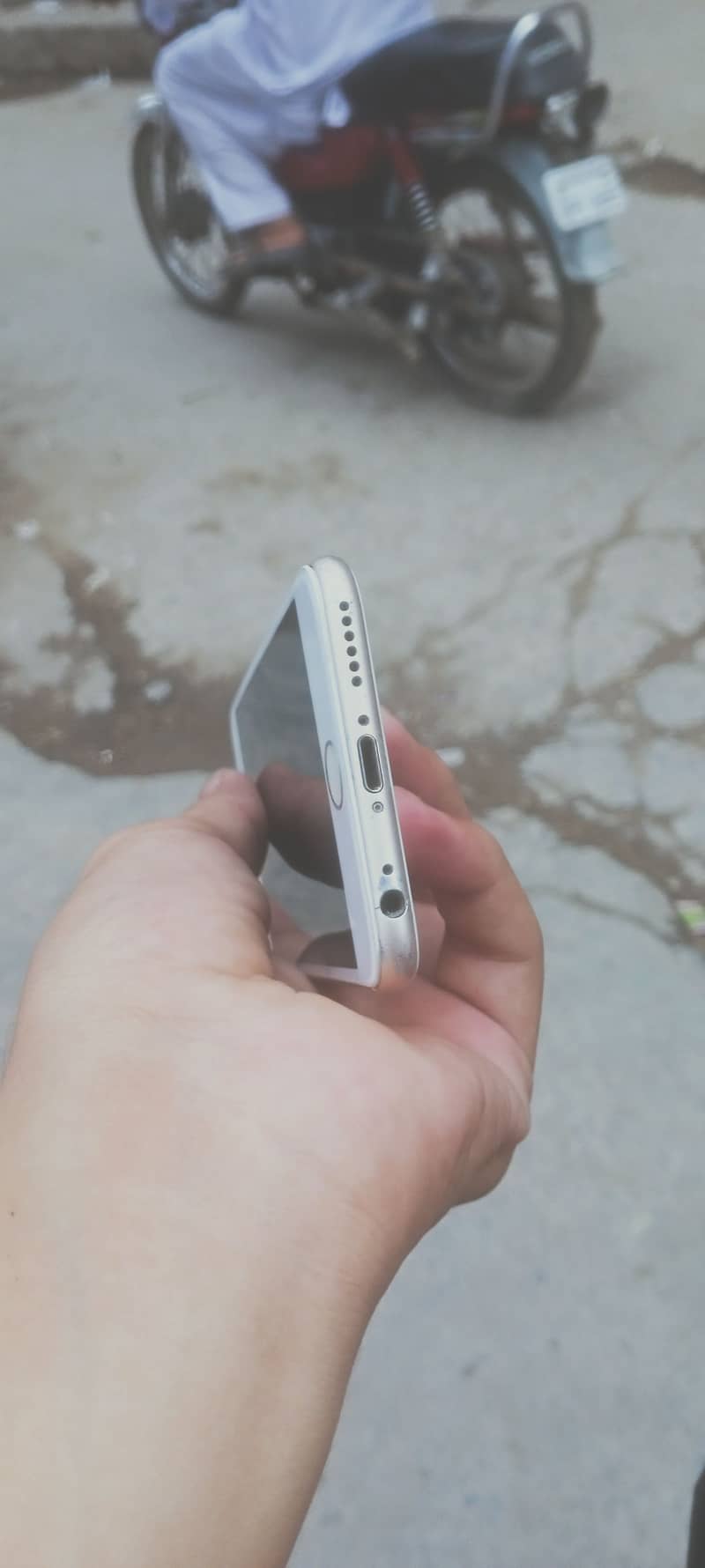 Apple iPhone 6S 3
