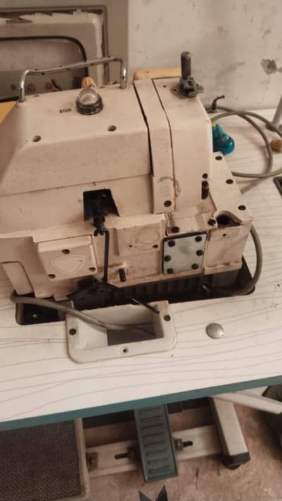 Overlock Sewing Machine