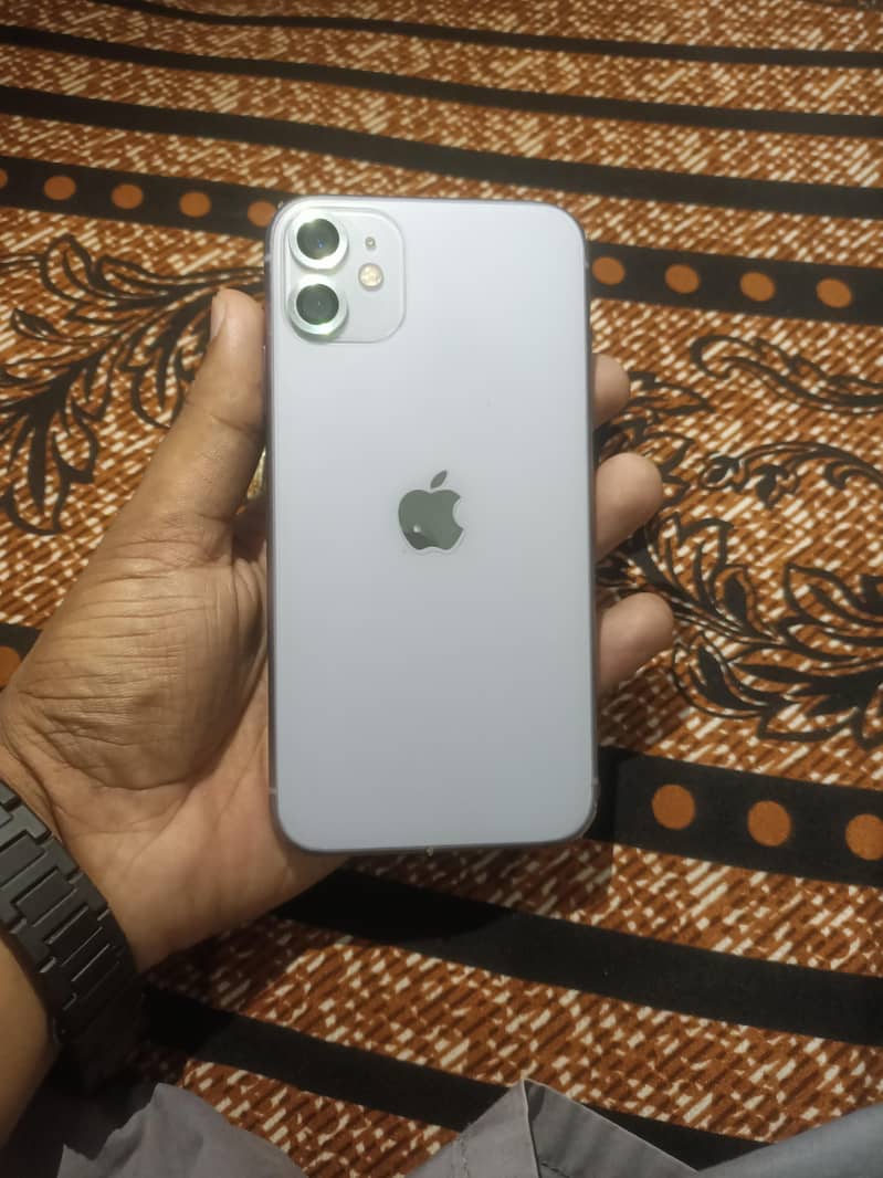Apple iPhone 11 0