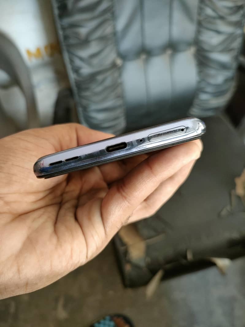 One Plus 9 5g 4