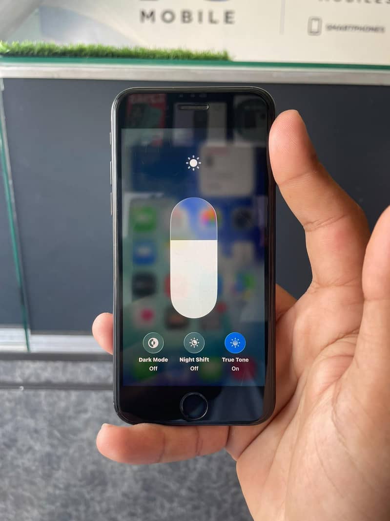 Apple iPhone SE 2