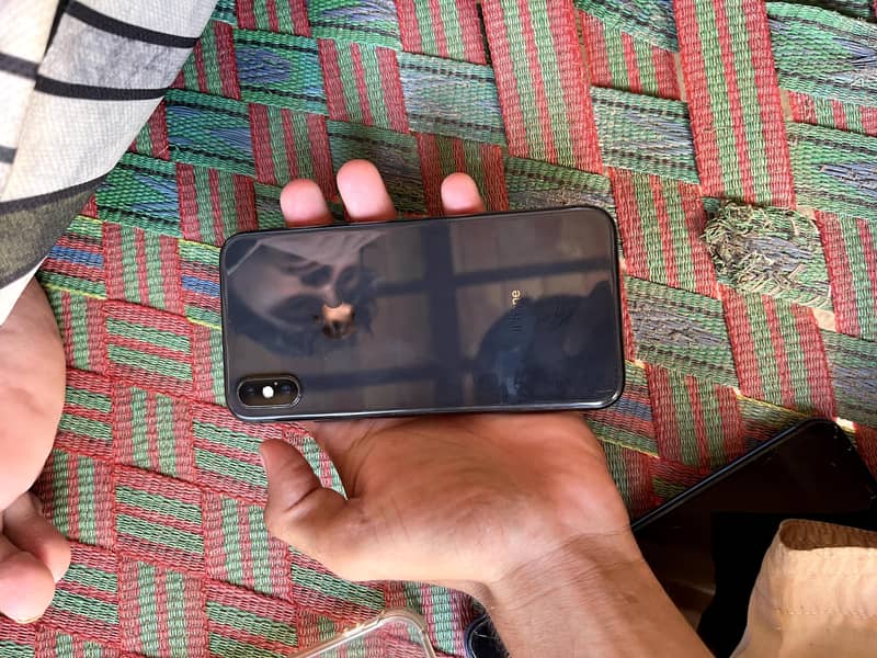 Apple iPhone X 0