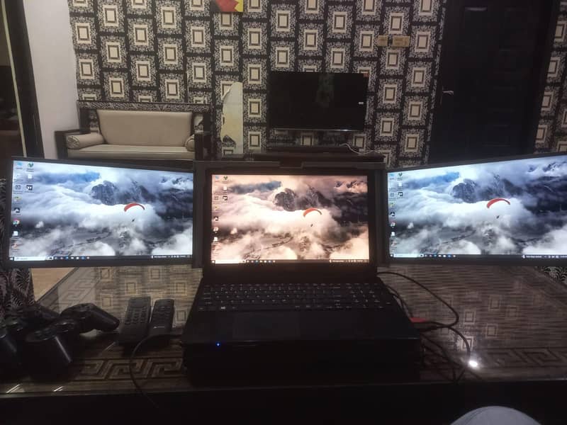 dual external screen 4