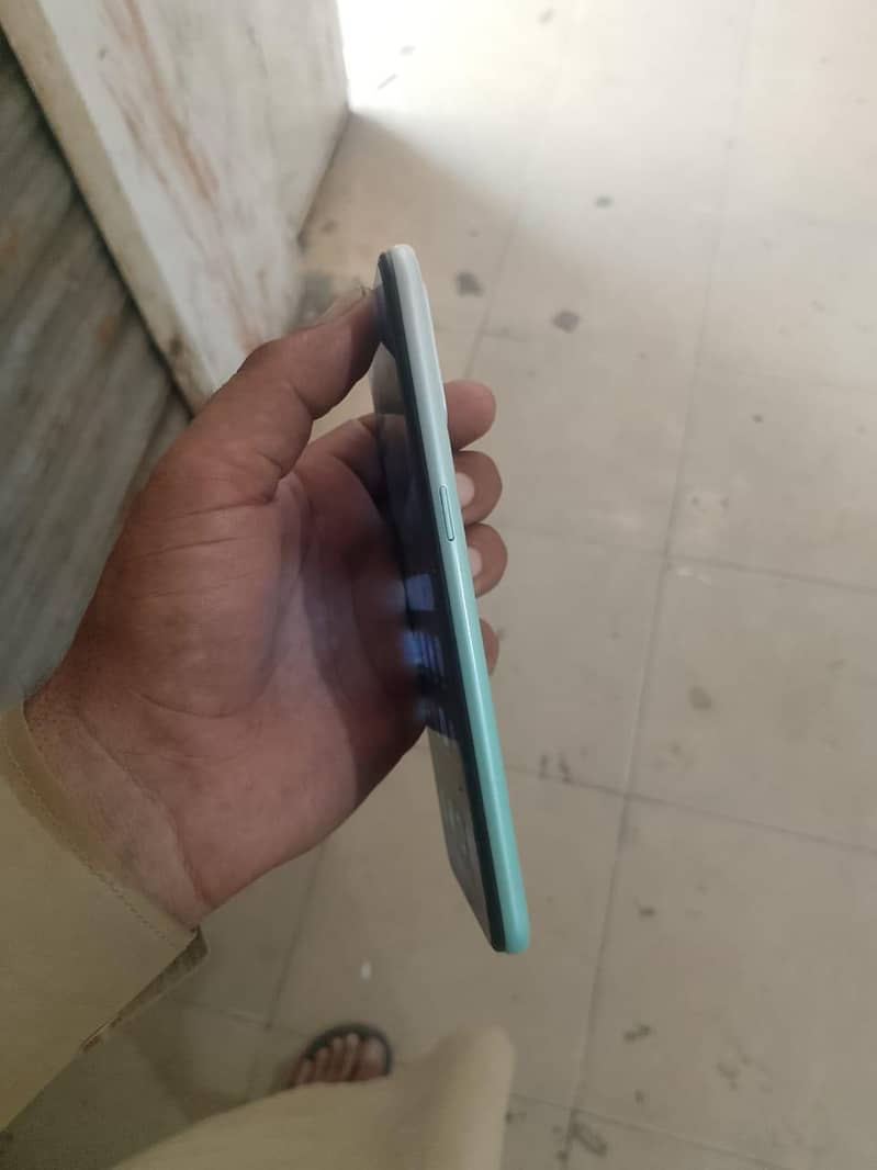 OPPO A31 2