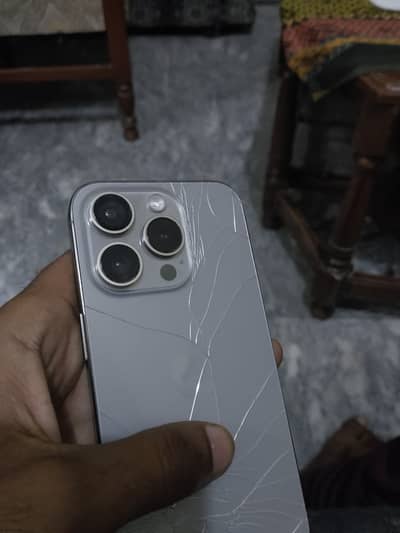 Apple iPhone 15 Pro FU