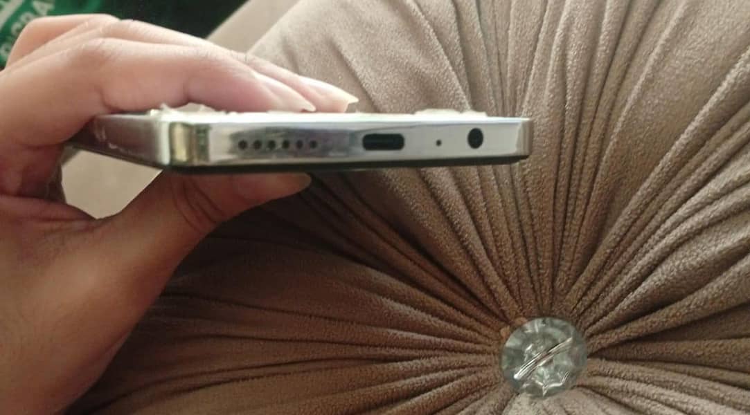 Tecno CAMON 20 Pro 1