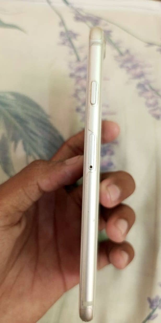 Apple iPhone 8 2