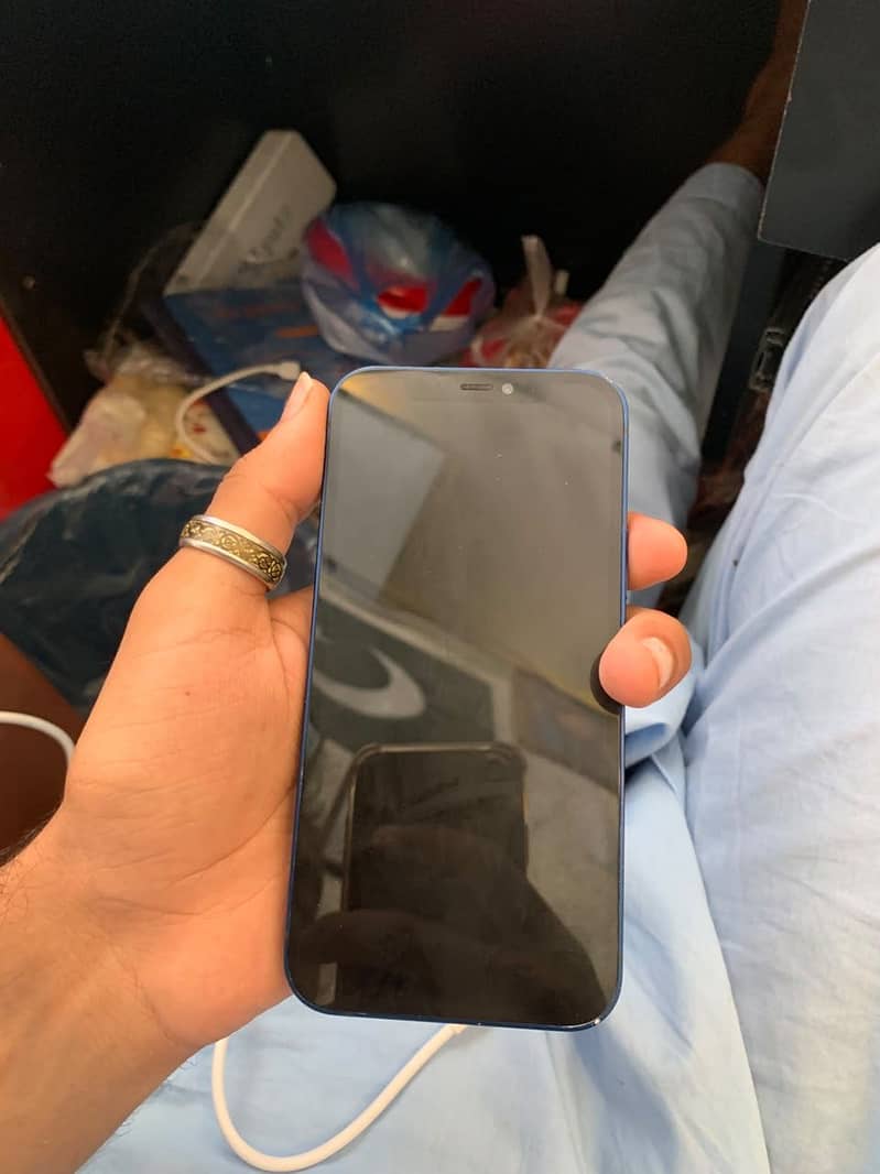 Apple iPhone 12 0