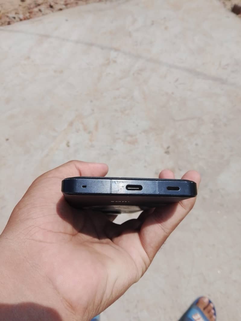 Sharp Aquos R7 pro 12.256 5