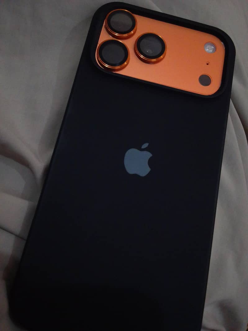 Apple iPhone 17 Pro Max 0