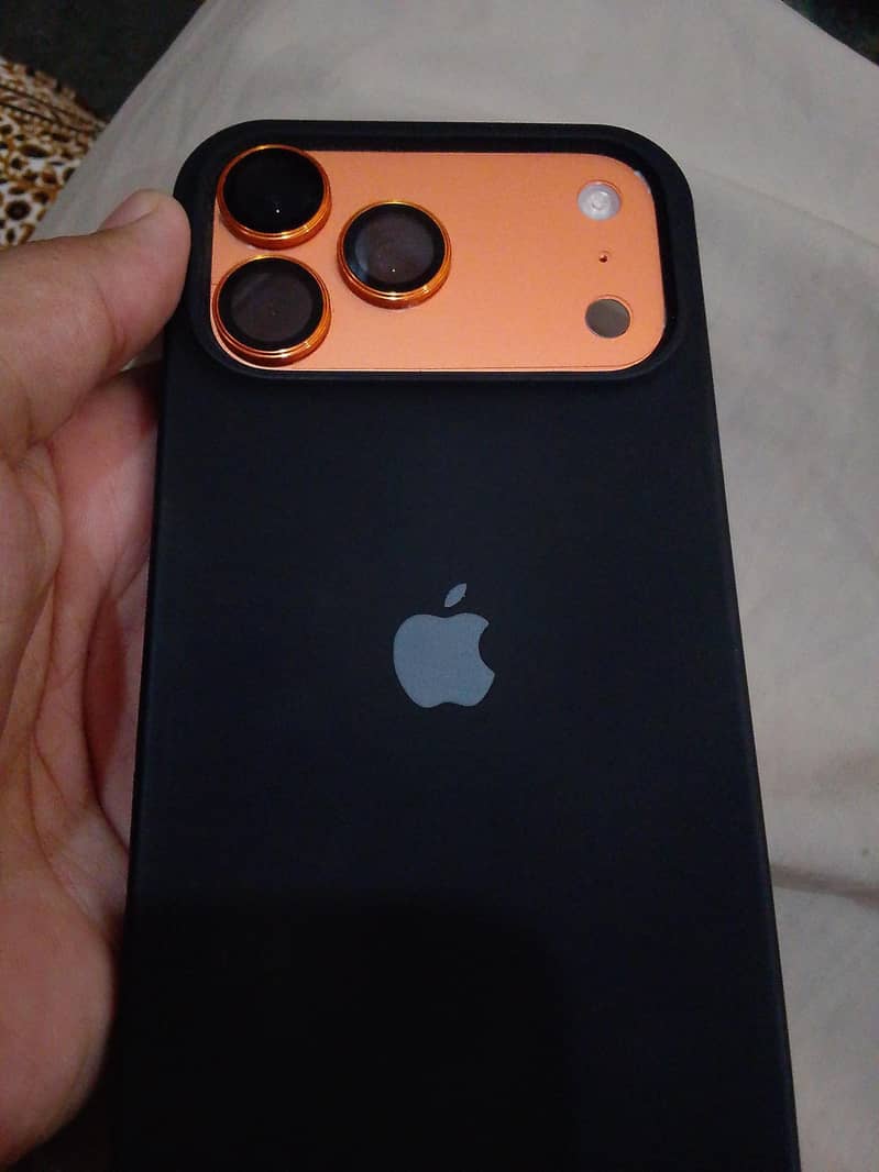 Apple iPhone 17 Pro Max 3