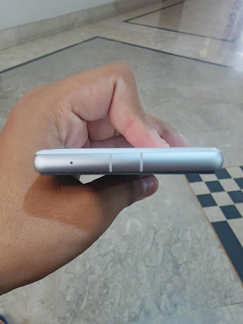 Google Pixel 7a 3