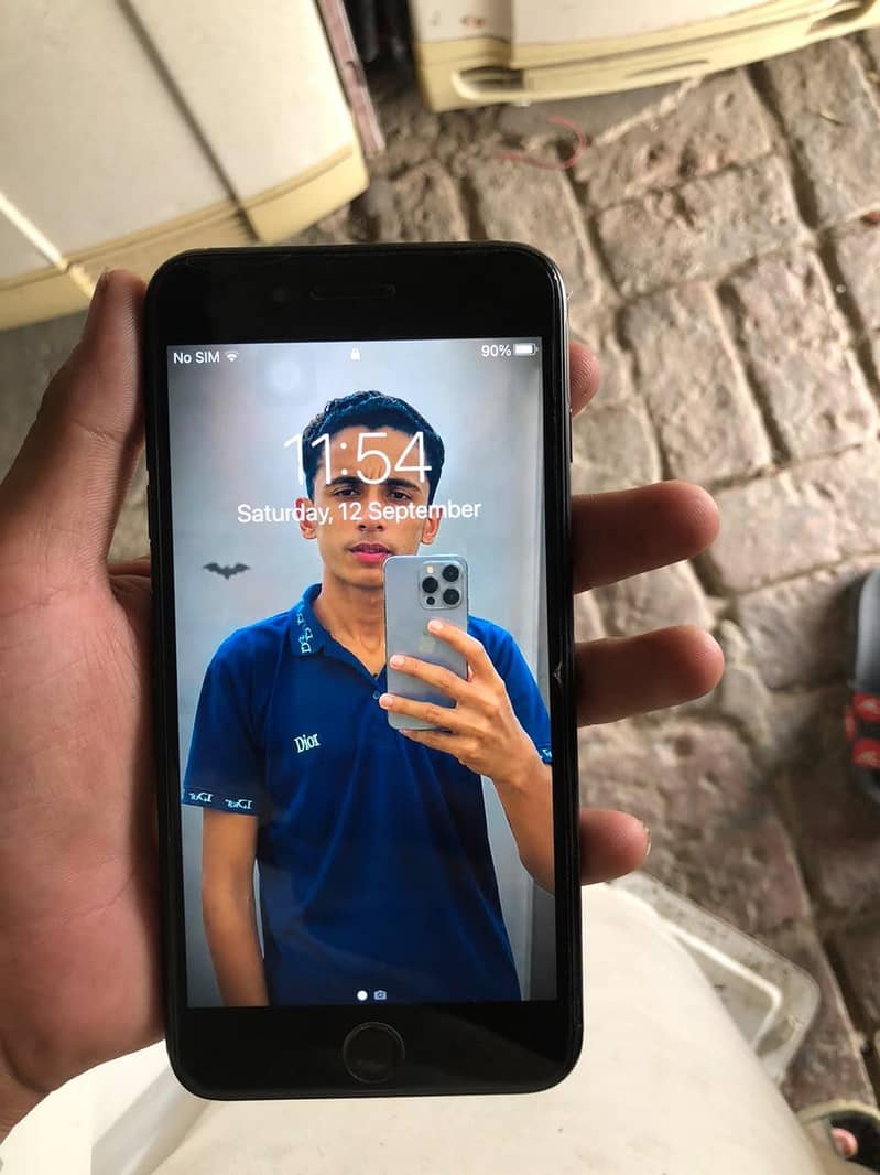 Apple iPhone 7 Plus 2