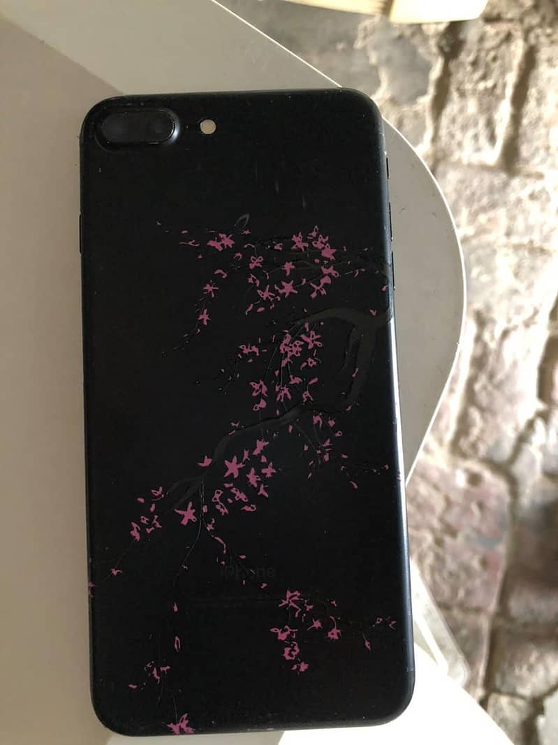 Apple iPhone 7 Plus 3