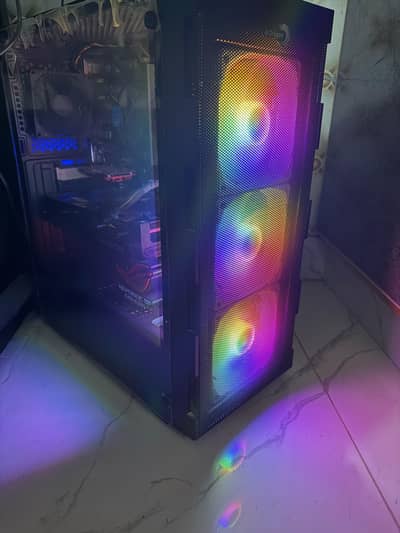 Gaming PC — i7 7th Gen + RX 6600 8GB | 16GB RAM | 1.1TB Storage