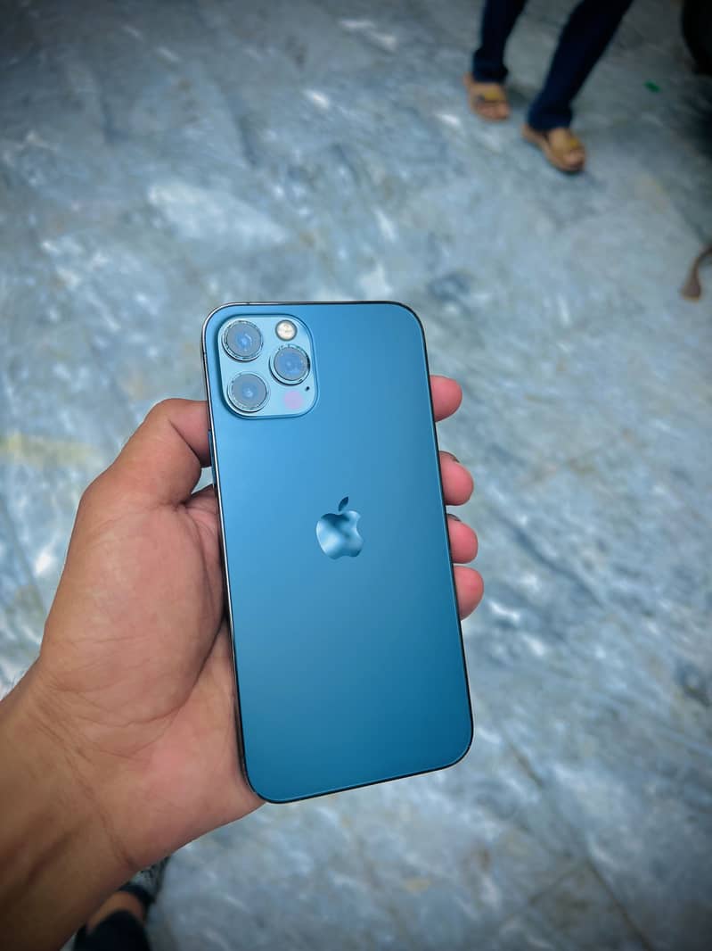 Apple iPhone 12 Pro 2