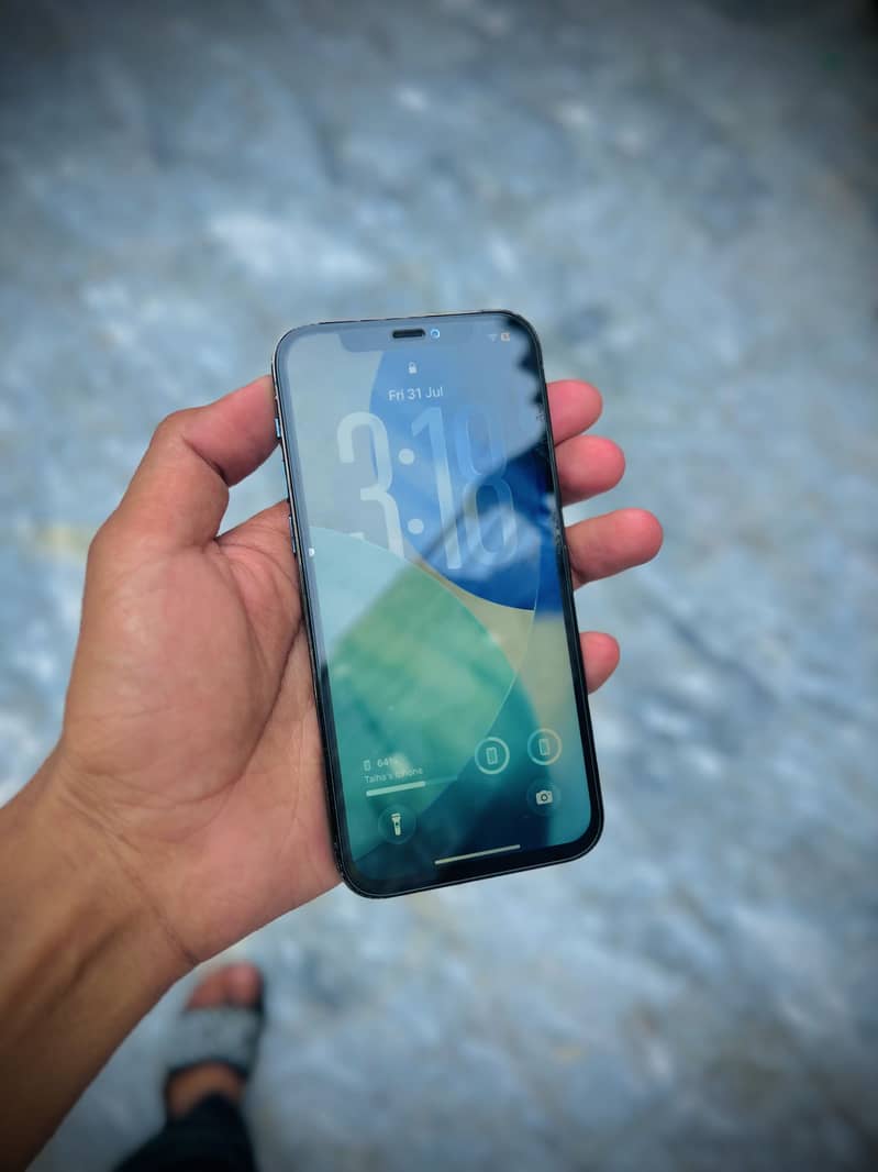 Apple iPhone 12 Pro 3