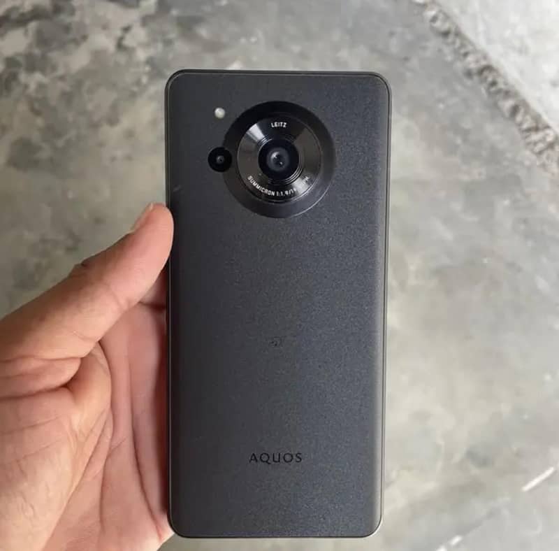 Sharp Aquos Sense7 plus 0