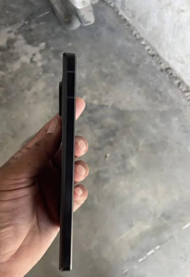 Sharp Aquos Sense7 plus 2
