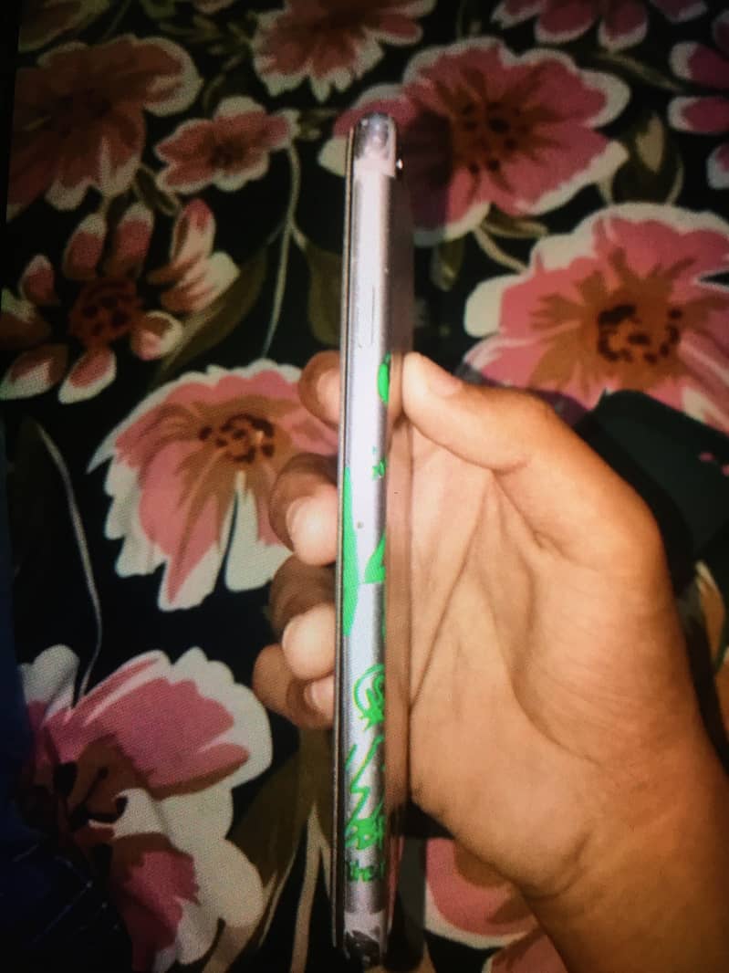 Apple iPhone 6S 10