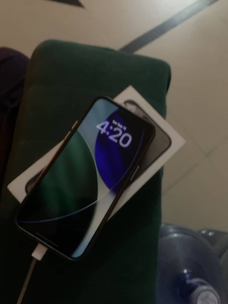 Apple iPhone 15 Pro Max 1