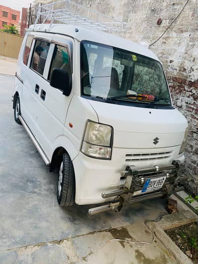 Suzuki Every 2012