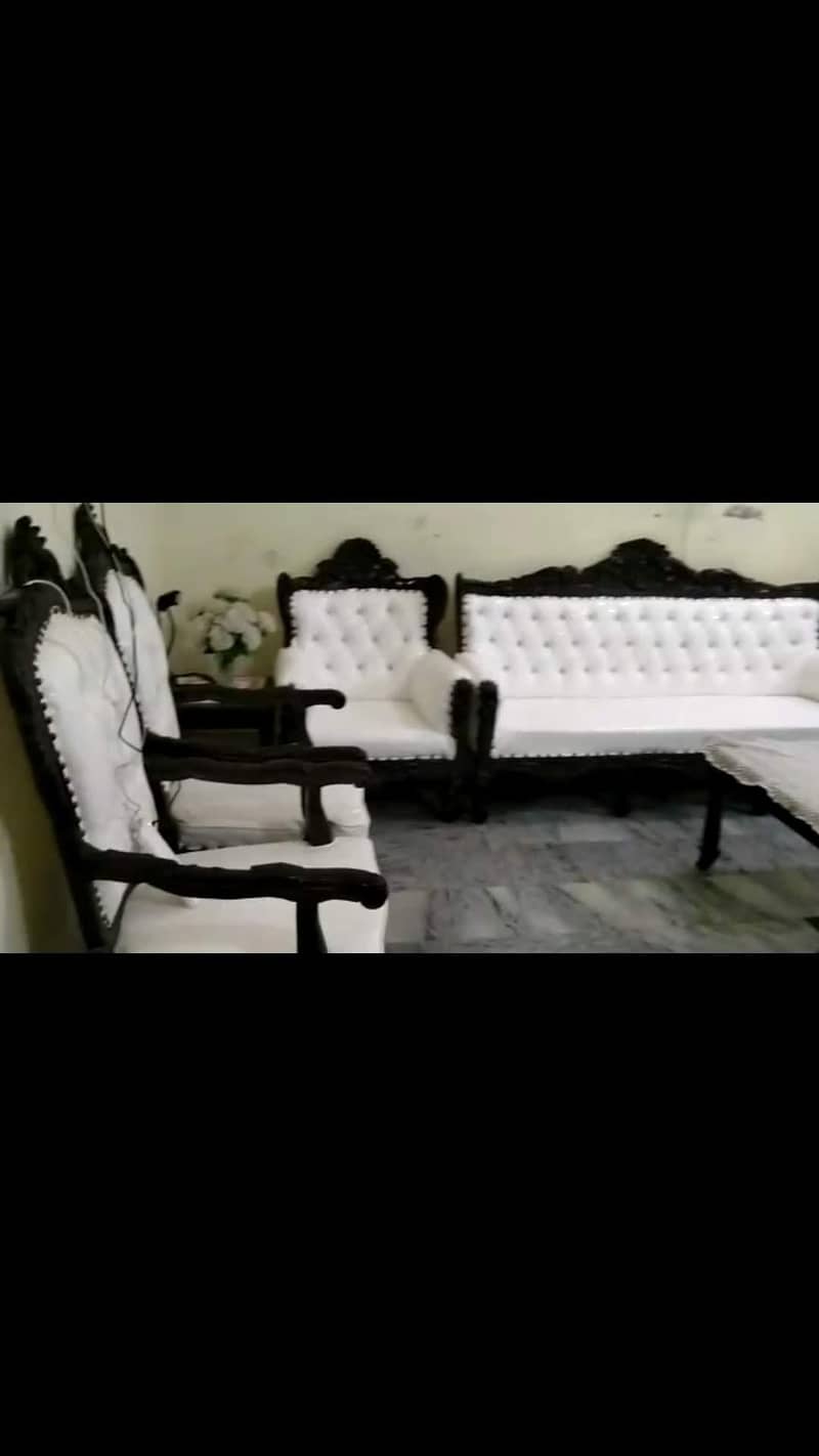 5 seater chinioti Sofa 0