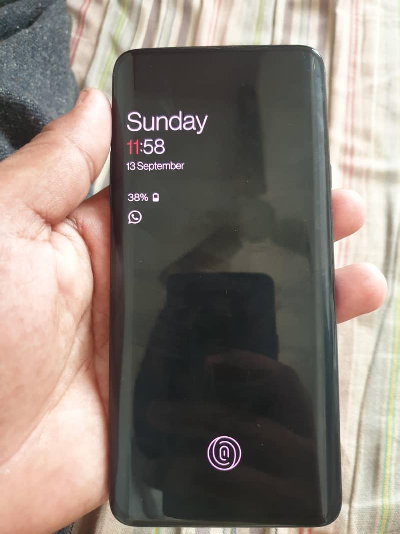One Plus 7  Pro 8/256 0