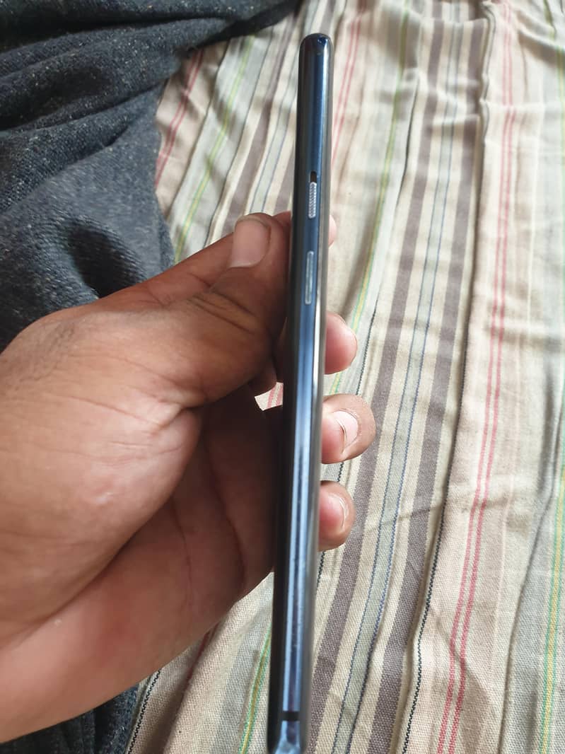 One Plus 7  Pro 8/256 1