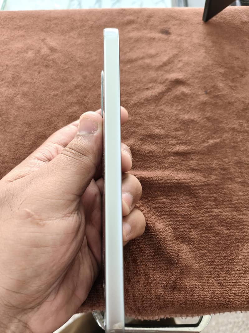 OPPO A6 pro 2