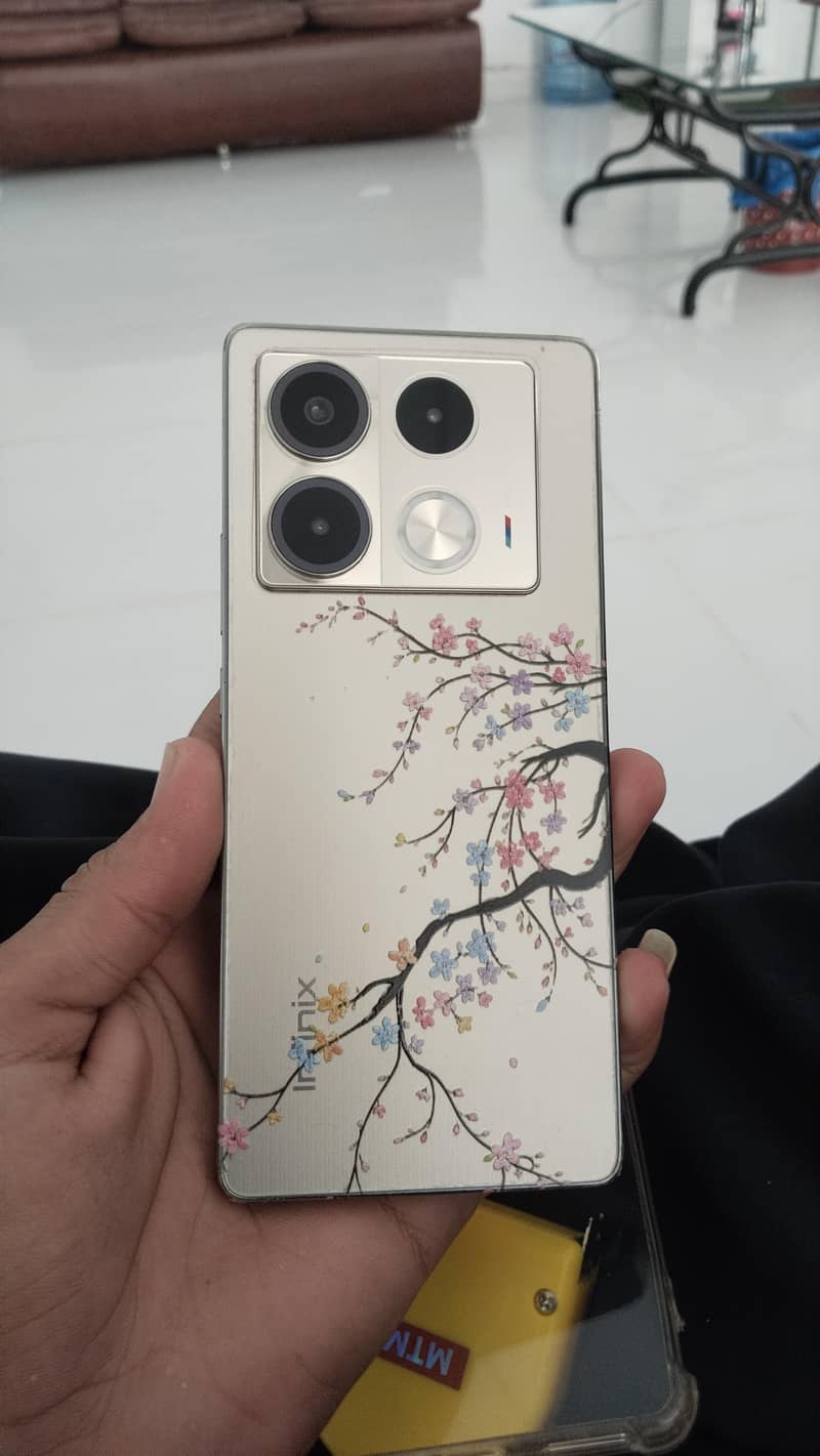 Infinix Note 40 1