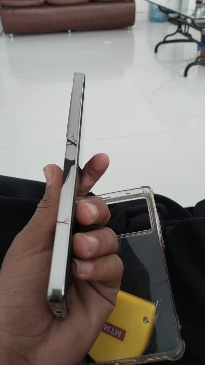 Infinix Note 40 2