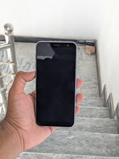 Samsung Mobile J6