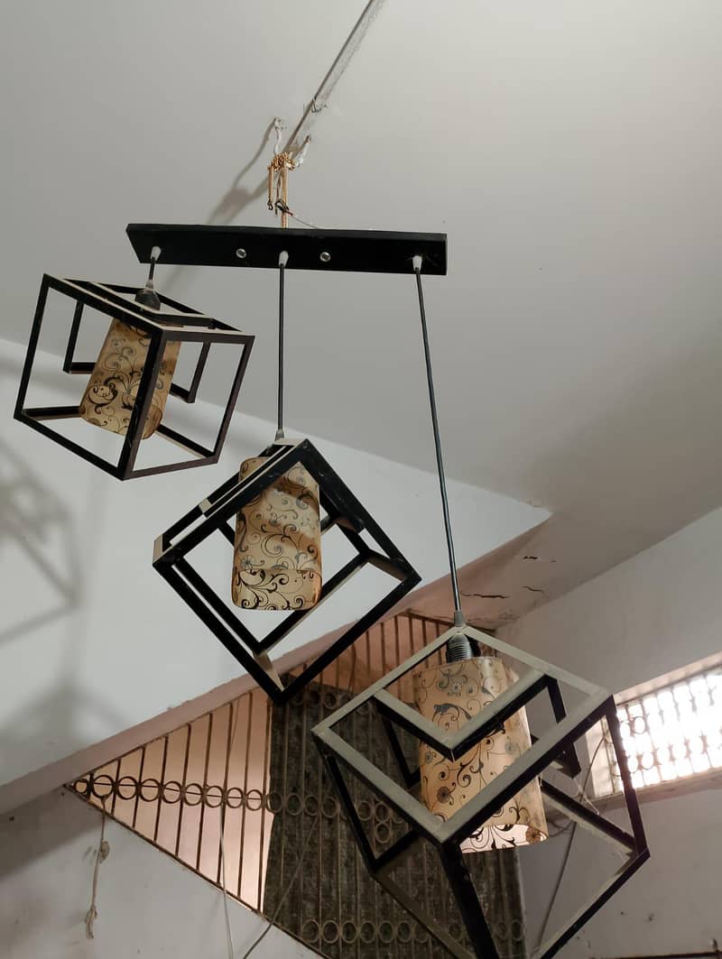 Geomatic Cube hanging light 1