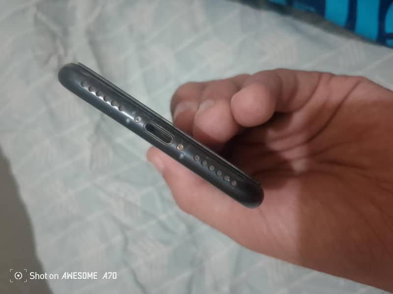Apple iPhone 7 3
