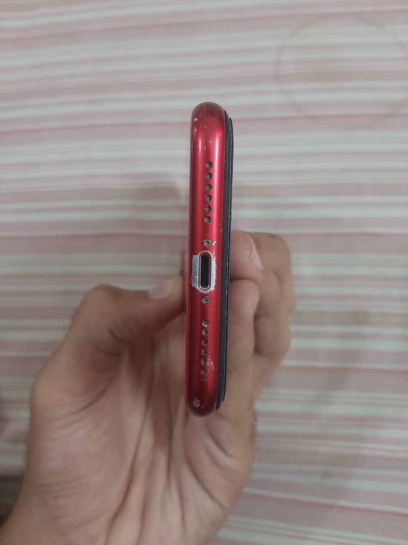 Apple iPhone 11 7