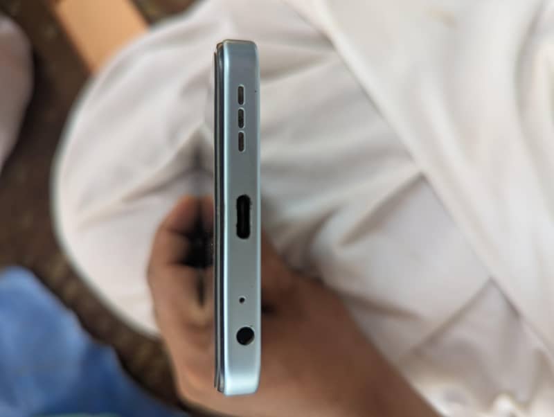 TECNO SPARK 40C 1