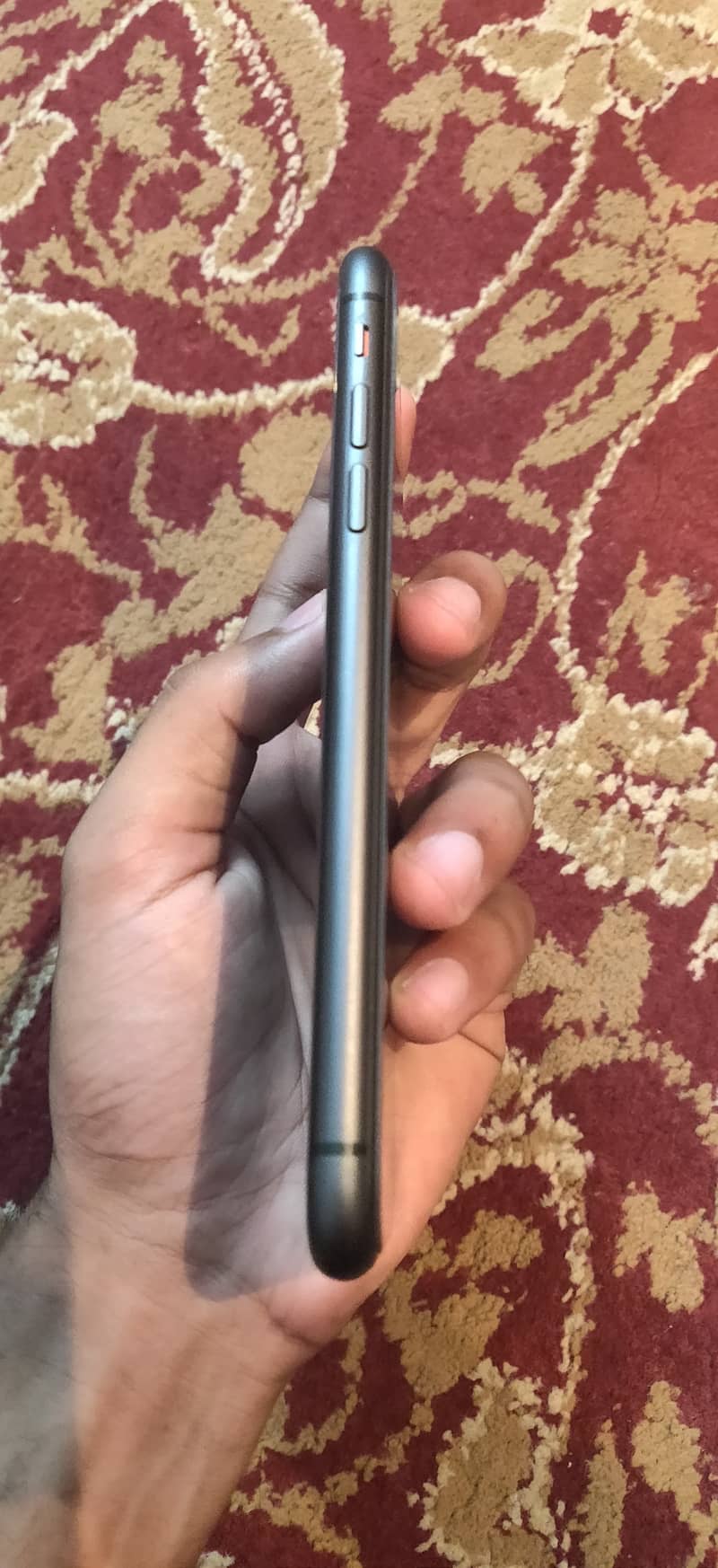 Apple iPhone 11 4