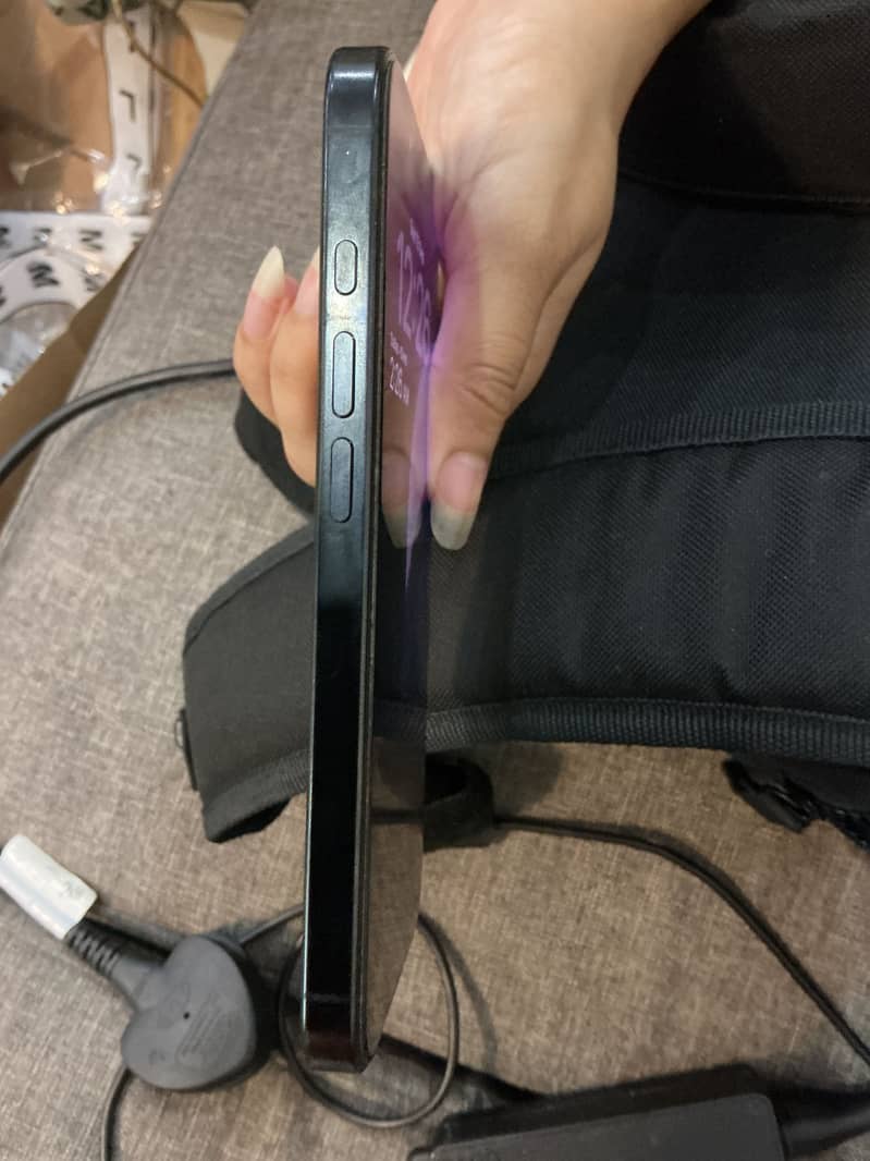 Apple iPhone 16 Pro 5
