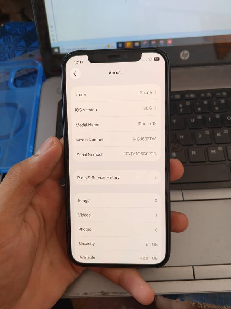Apple iPhone 12 4