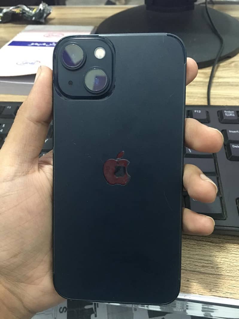 Apple iPhone 13 1