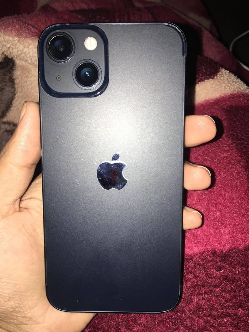 Apple iPhone 13 2