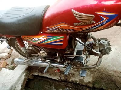 urgent sale paper clear ha jis bhi na bike Lani ha msg kra
