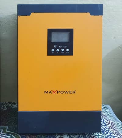 Max Power 5kv Hybrid Inverter Excellent Like A new