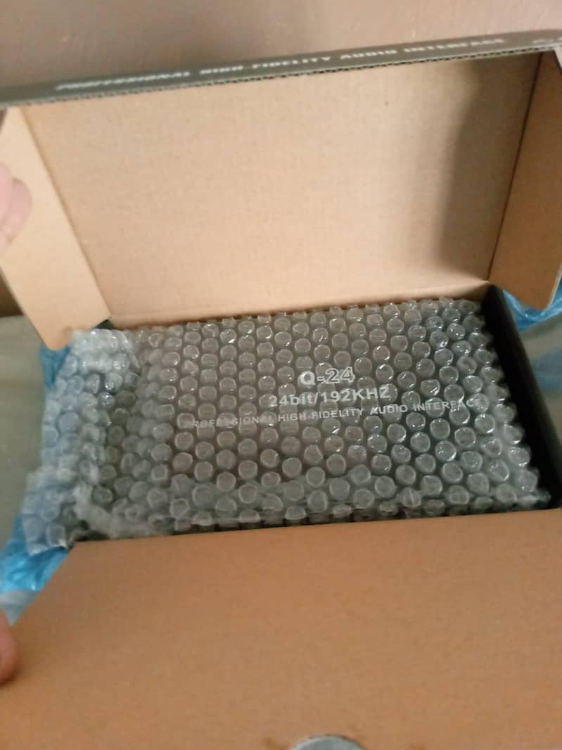 audio interface or microphone with box 4