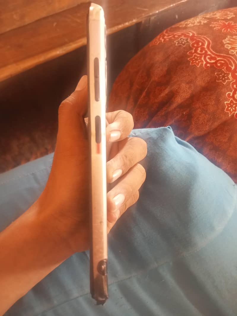 Tecno Spark 10C 3
