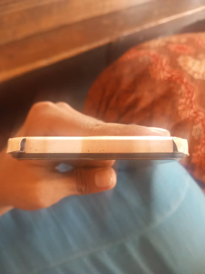 Tecno Spark 10C 4